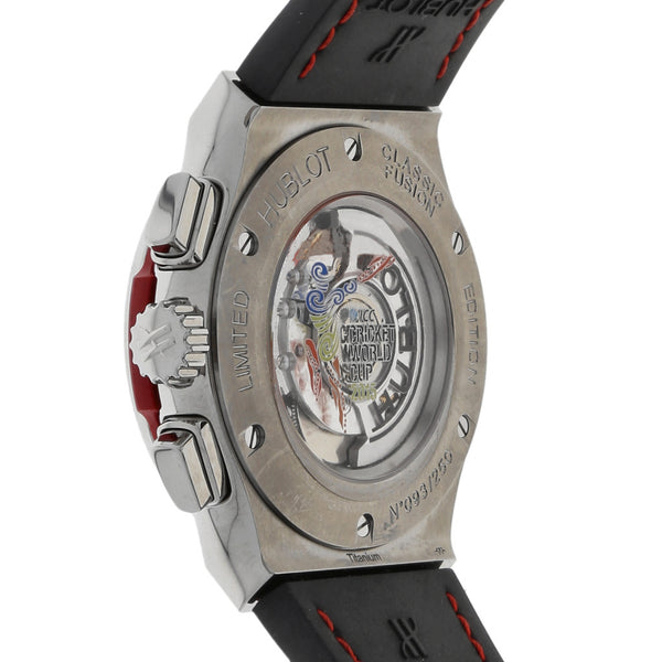 Reloj Hublot para caballero modelo Classic Fusion Edición Cricket World Cup 2015.